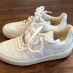 Vejas, worn twice, euro size 36, us size 5